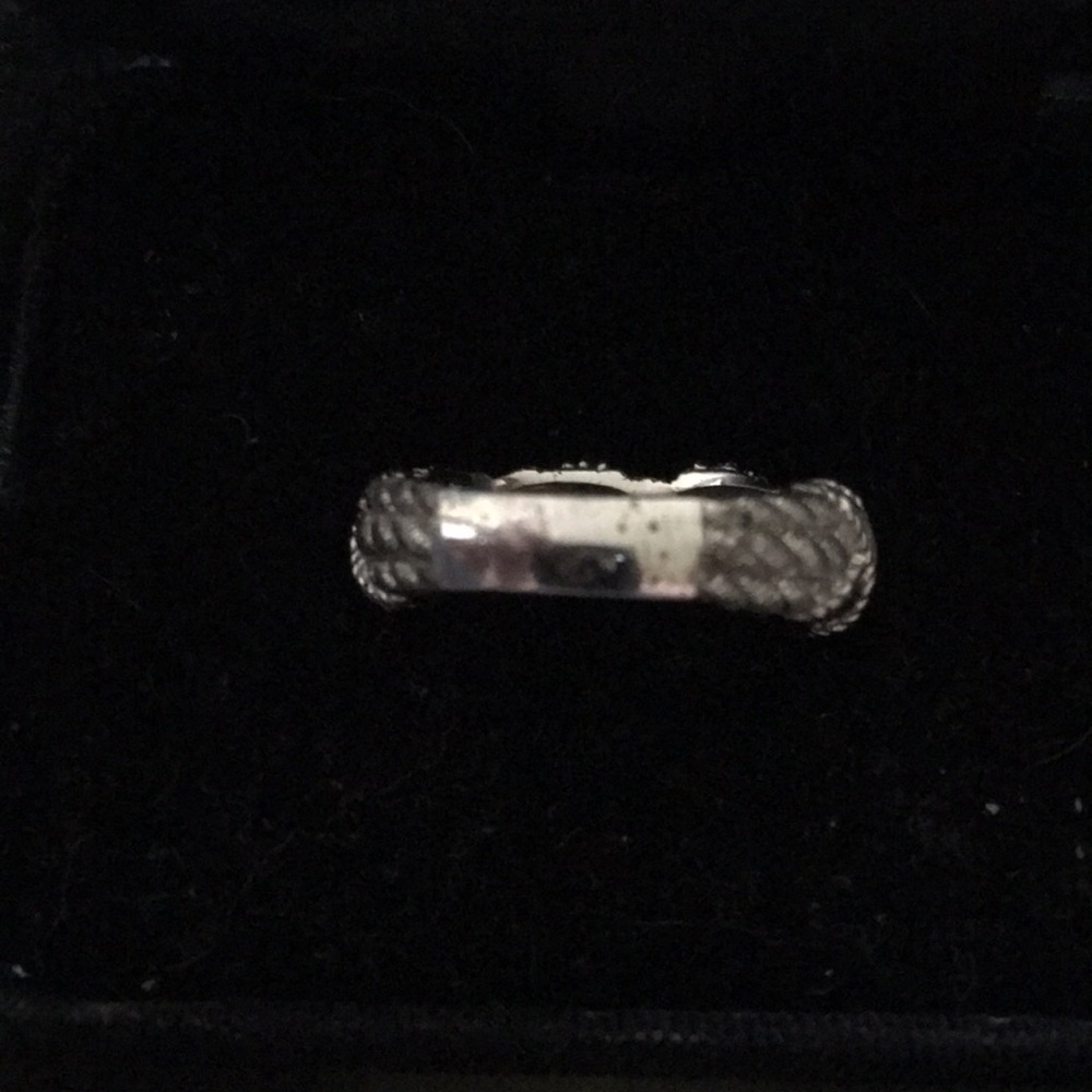 Authentic Judith Ripka Ring - Picture 3 of 4